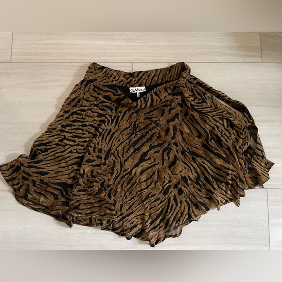 GANNI Printed Mini Skirt - Picture 4 of 5